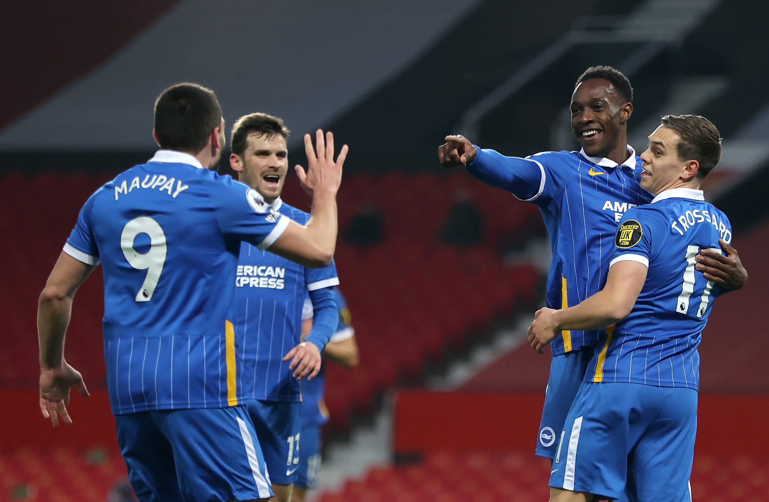 引人注目的 引人注目的